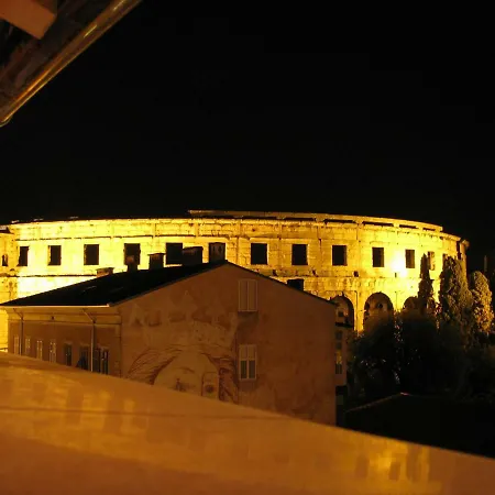 Pula Postcard View Apartment Exterior photo